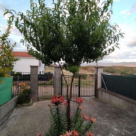 Apartamentos La Presa Guijo de Granadilla Exterior foto